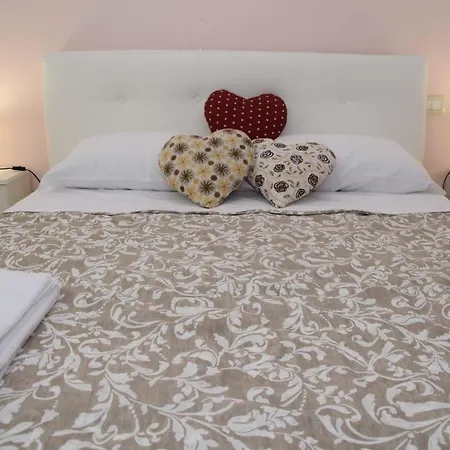 Sweet Dreams Bed & Breakfast *
